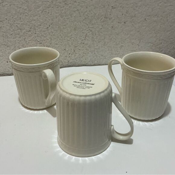EUC Mikasa Italian countryside Coffee Mugs Cups White Bundle of 3 G23 - Picture 4 of 5